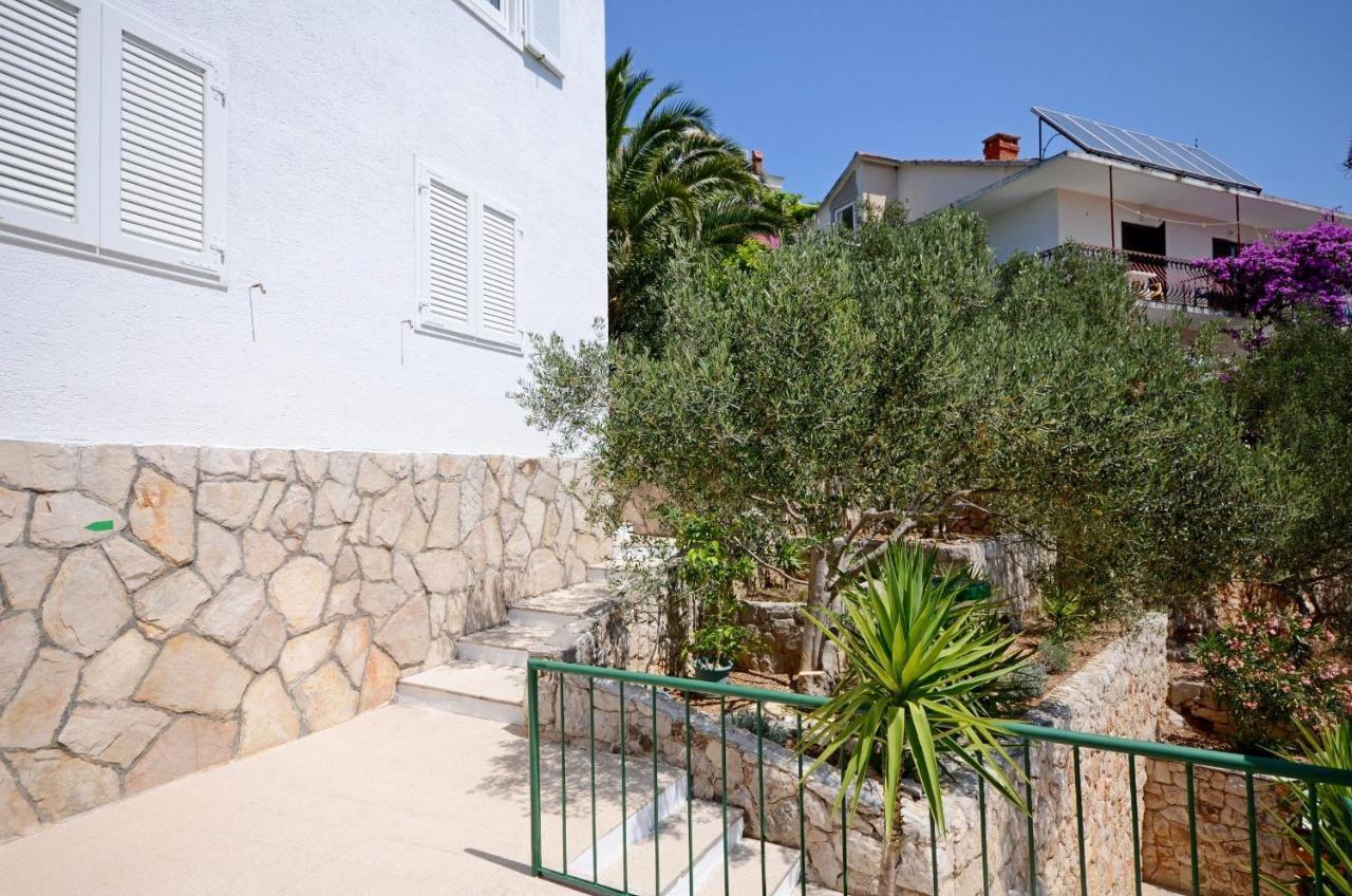 Apartments Aba Χβαρ Εξωτερικό φωτογραφία